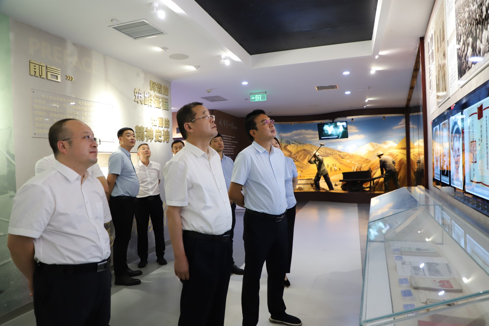 1752715092842190sFa7.jpg 微信图片_2025-07-17_084244_779网站.jpg